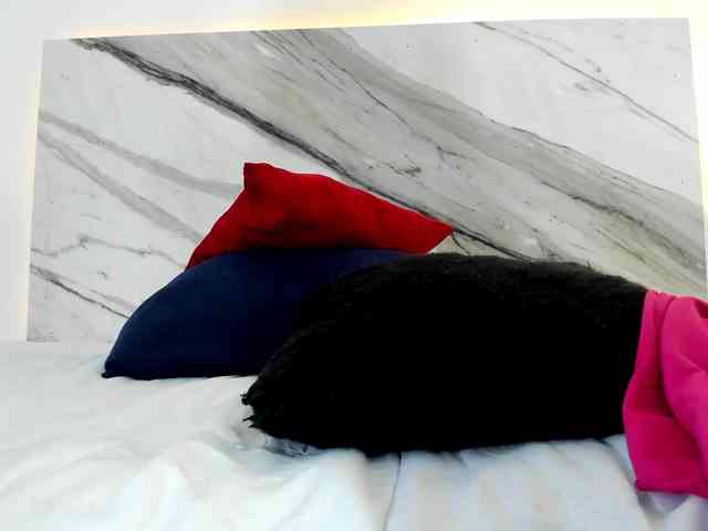 thamiina webcam