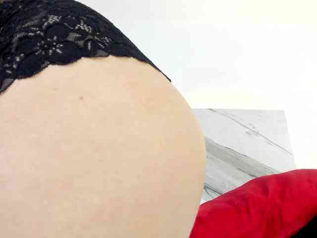 thamiina webcam