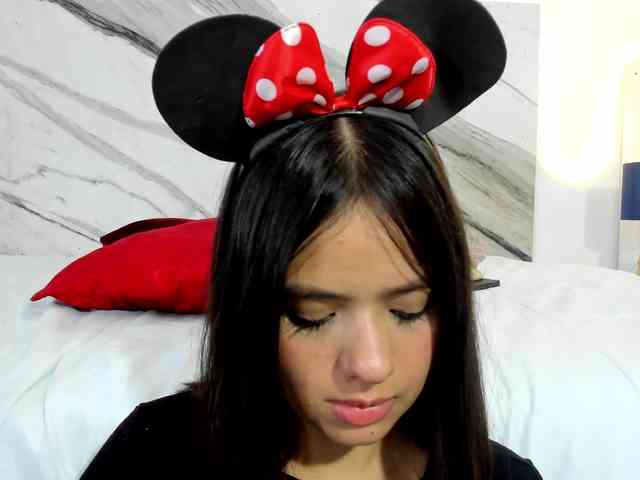 thamiina webcam