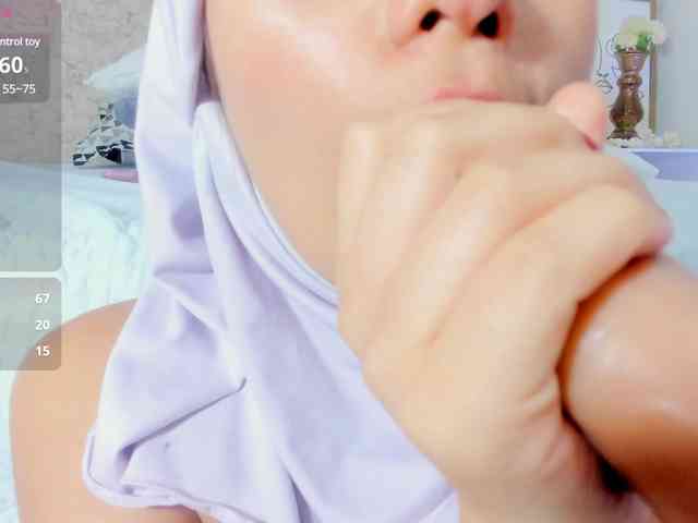 thamiina webcam