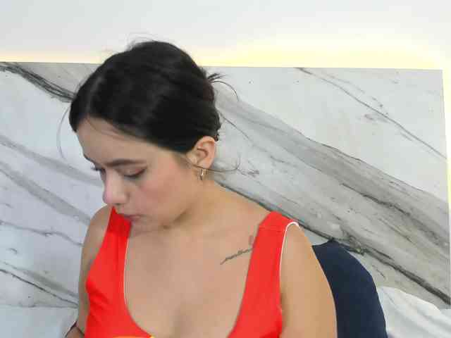 thamiina webcam