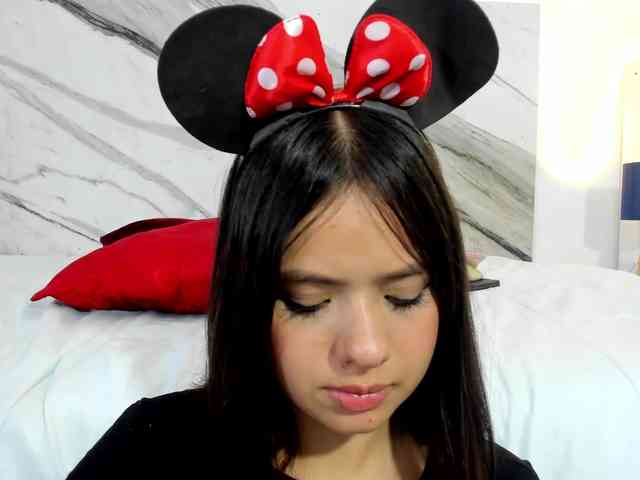 thamiina webcam
