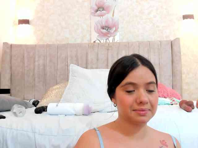 thamiina Live Webcam on BongaCams