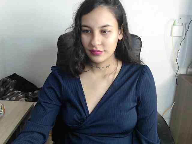 alyssy-nc webcam