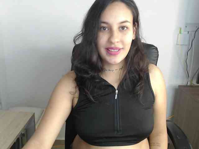 alyssy-nc webcam