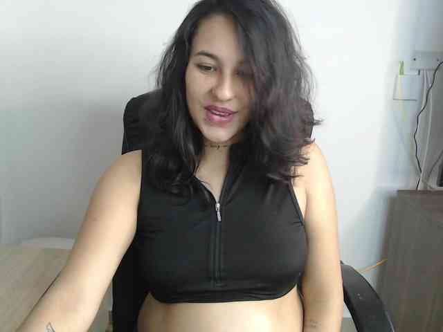alyssy-nc webcam