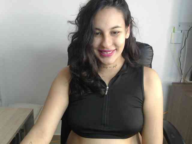 alyssy-nc webcam