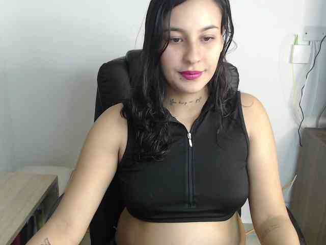 alyssy-nc webcam
