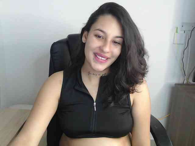 alyssy-nc webcam