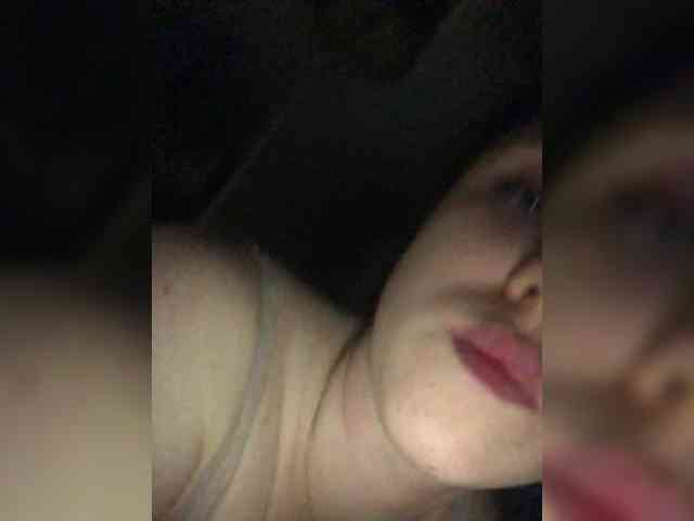vikkitrickky69 webcam