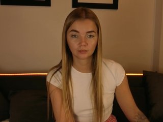 CarrieBradshaww Porn Show