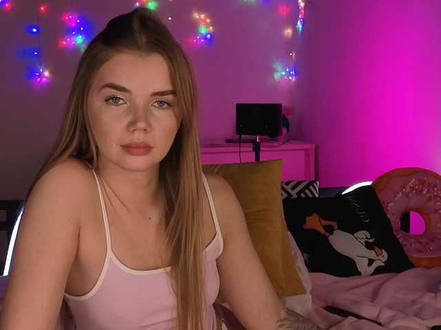 Trusty-dottie's BongaCams show and profile