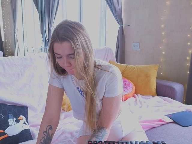 CarrieBradshaww webcam