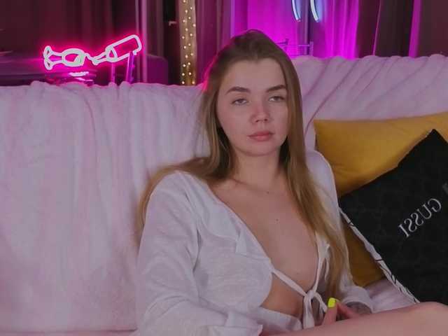 Trusty-dottie's BongaCams show and profile