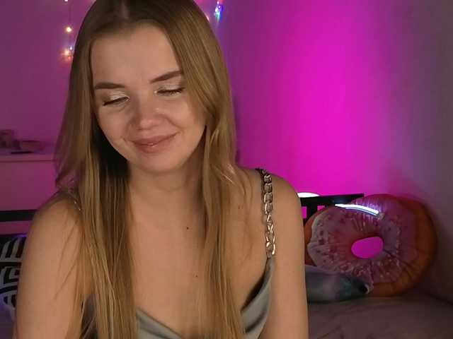 Trusty-dottie's BongaCams show and profile