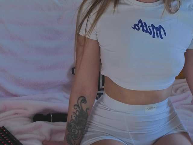 Trusty-dottie's BongaCams show and profile