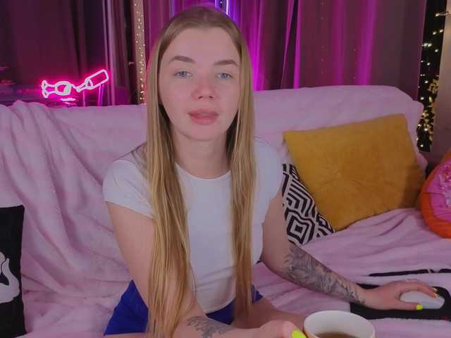 Trusty-dottie's BongaCams show and profile