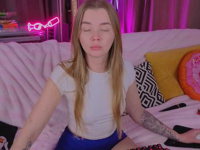 Trusty-dottie's BongaCams show and profile