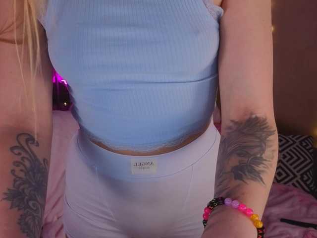 Trusty-dottie's BongaCams show and profile
