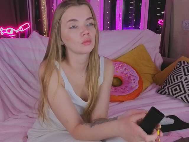 Trusty-dottie's BongaCams show and profile