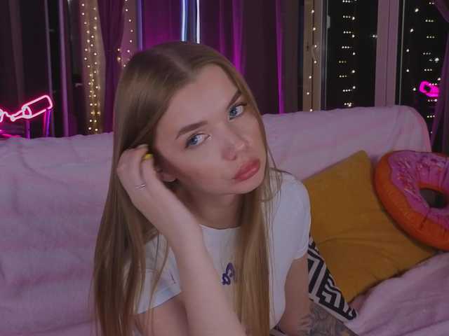 Trusty-dottie's BongaCams show and profile