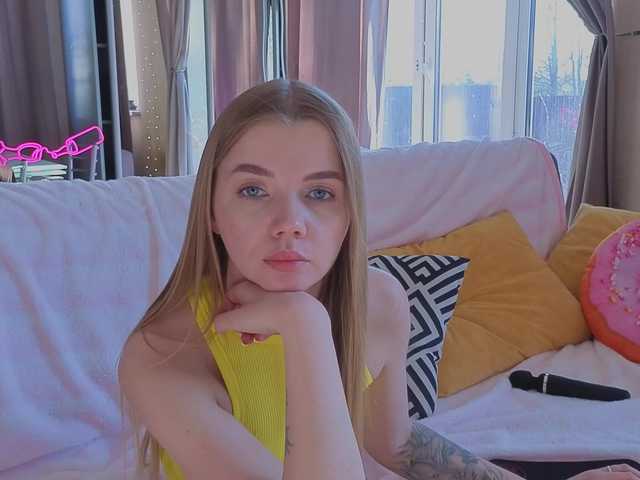 Trusty-dottie's BongaCams show and profile