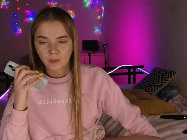 Trusty-dottie's BongaCams show and profile