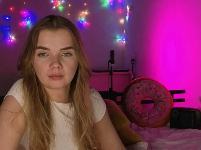 Trusty-dottie live cam