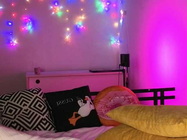 Trusty-dottie's BongaCams show and profile