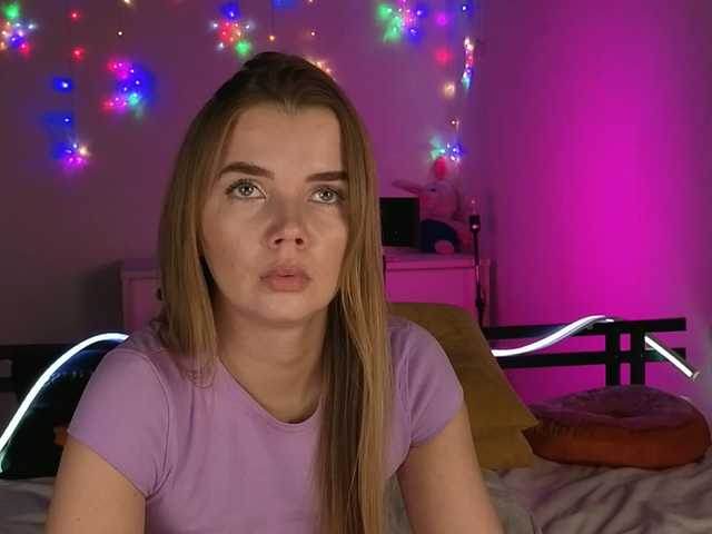 Trusty-dottie's BongaCams show and profile