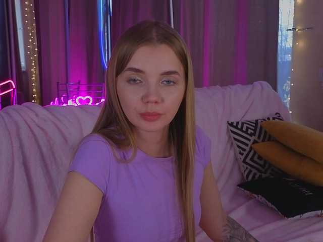 Trusty-dottie's BongaCams show and profile