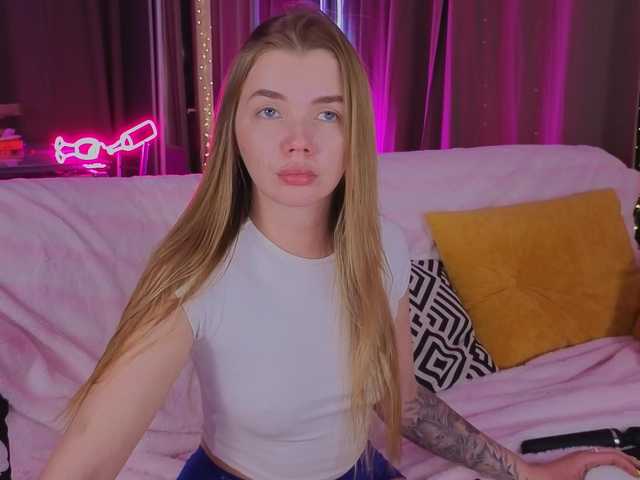 Trusty-dottie's BongaCams show and profile