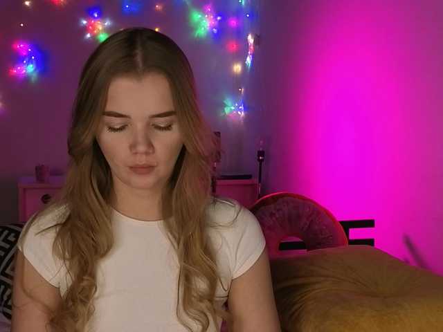 Trusty-dottie's BongaCams show and profile