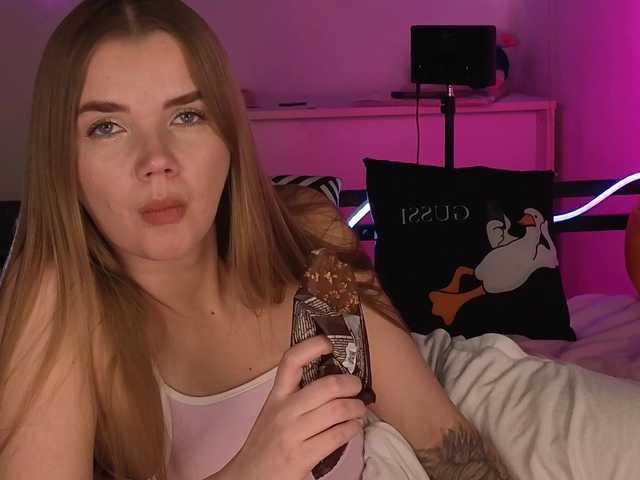 Trusty-dottie's BongaCams show and profile