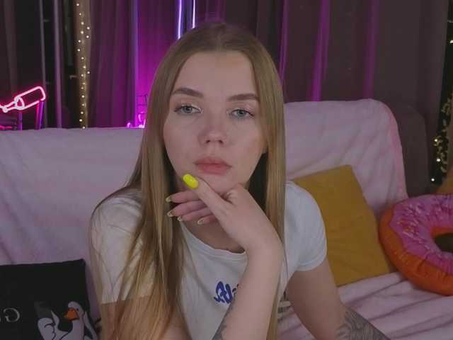 Trusty-dottie's BongaCams show and profile