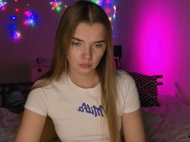 Trusty-dottie live cam