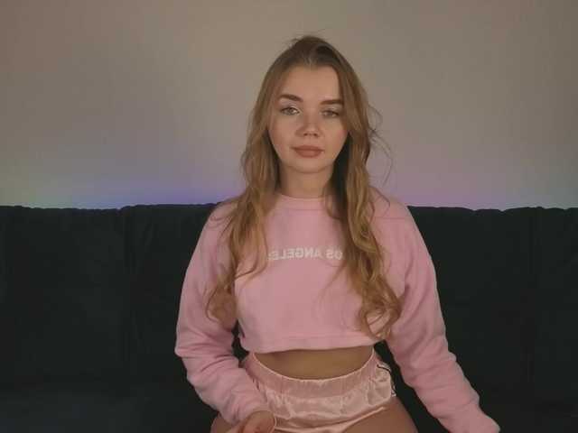 Trusty-dottie's BongaCams show and profile