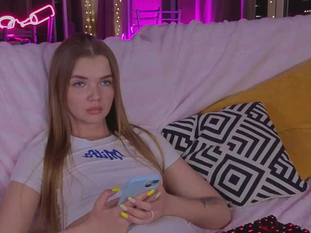 Trusty-dottie's BongaCams show and profile