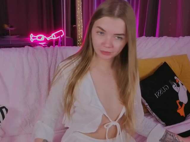 Trusty-dottie's BongaCams show and profile