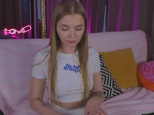 Trusty-dottie's BongaCams show and profile