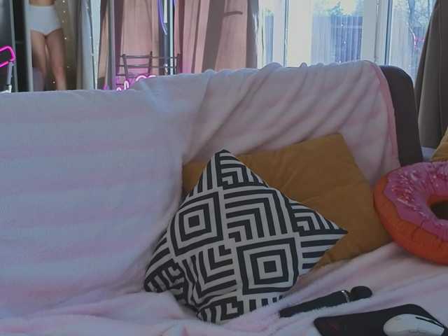 Trusty-dottie's BongaCams show and profile