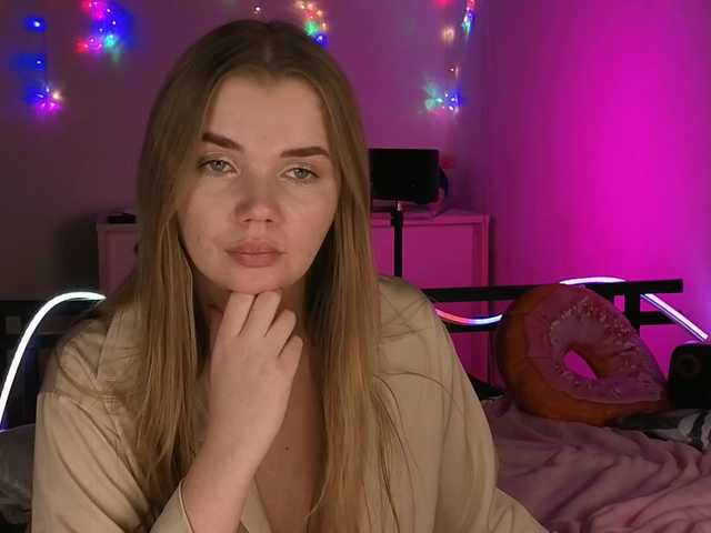 Trusty-dottie's BongaCams show and profile