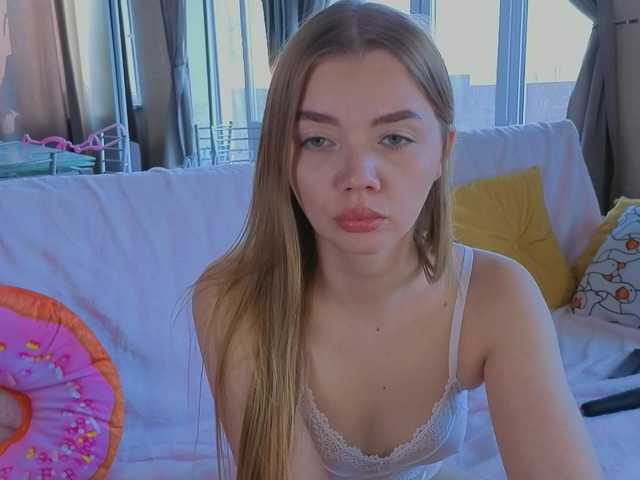 Trusty-dottie's BongaCams show and profile