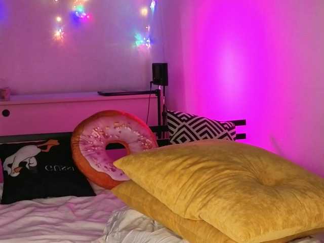 Trusty-dottie's BongaCams show and profile