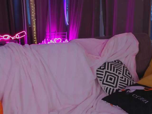 Trusty-dottie's BongaCams show and profile