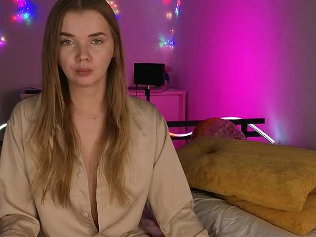 Trusty-dottie's BongaCams show and profile