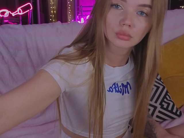 Trusty-dottie's BongaCams show and profile