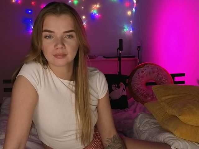 Trusty-dottie's BongaCams show and profile