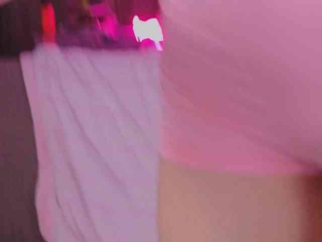 CarrieBradshaww webcam