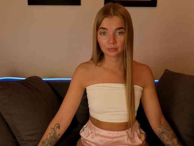 CarrieBradshaww webcam